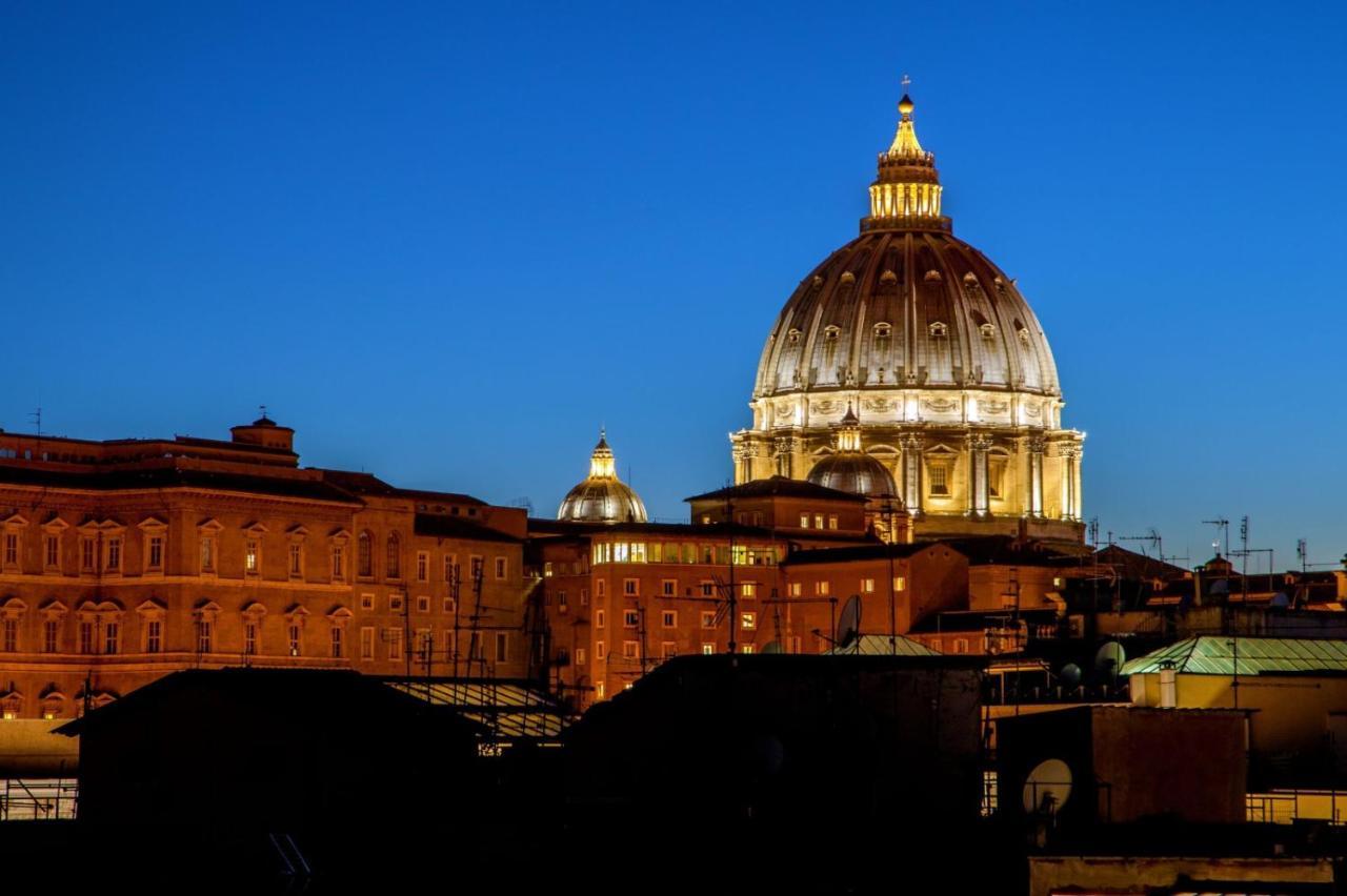 Vatican Town — Foto 3